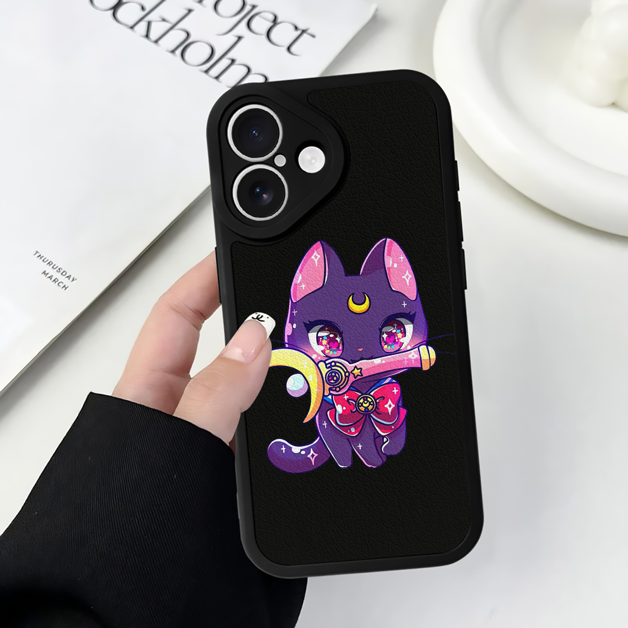 （画像用） 美少女戦士セーラームーン Sailor Moon 【iPhone 16シリーズ対応】シリコンスマホケース（レザー調） 材質：シリコン
